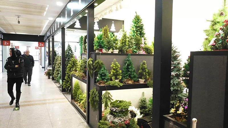 向老外出口圣誕用品，浙江義烏商人年銷數(shù)千萬(wàn)
